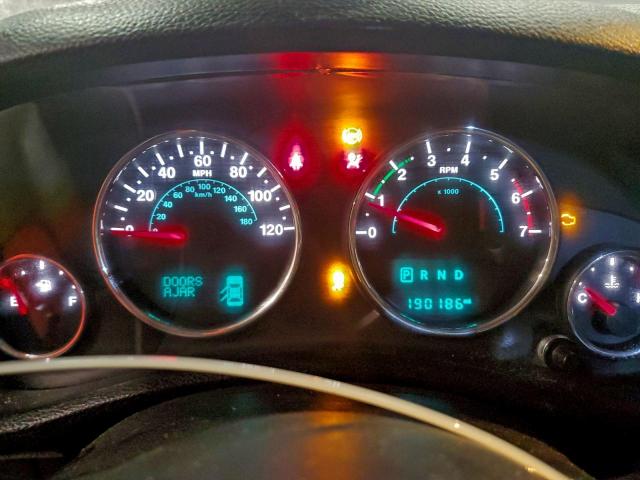 Jeep Wrangler Sahara Image 6