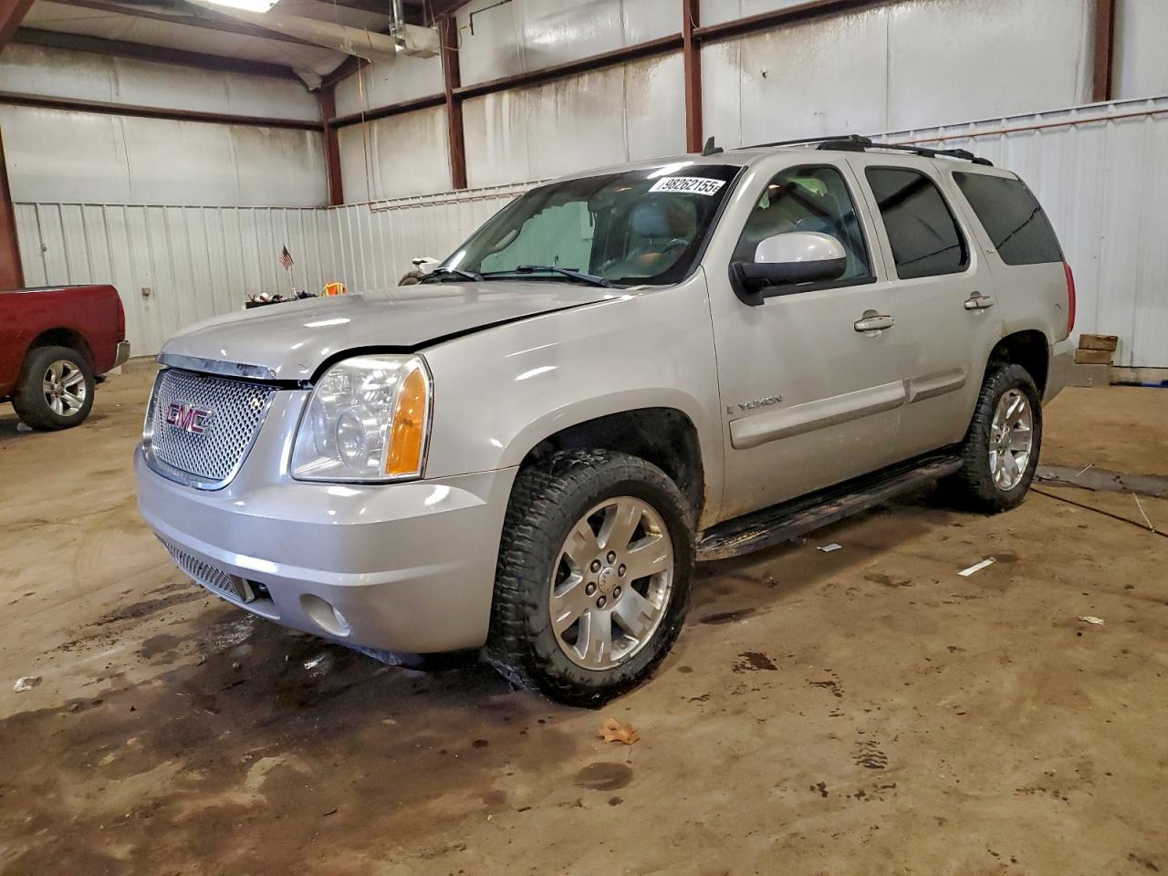 GMC Yukon Image 1