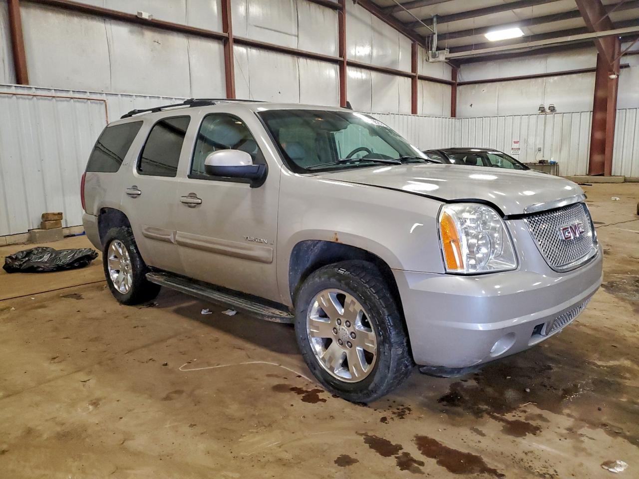 GMC Yukon Image 7