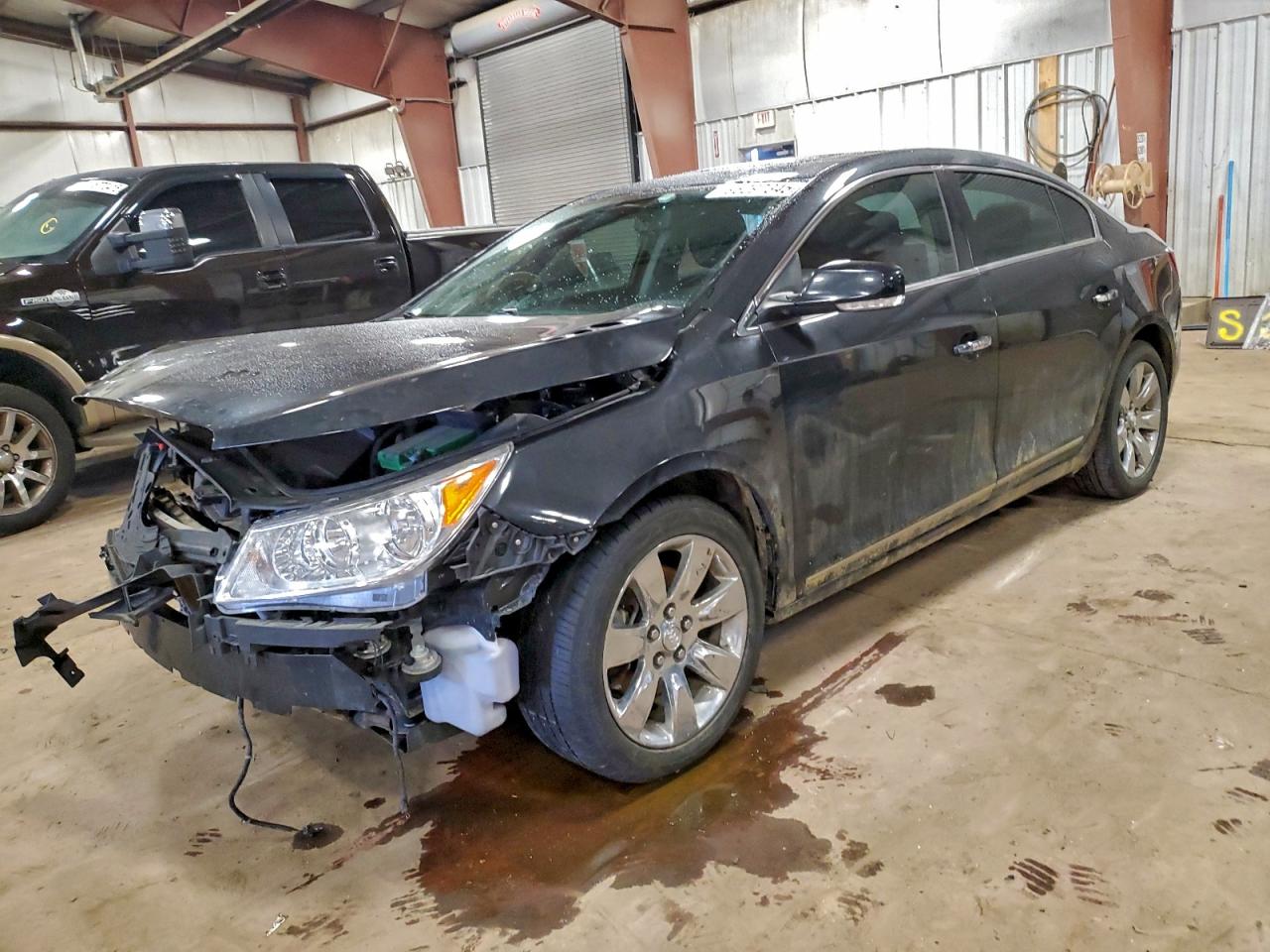 Buick LaCrosse Image 1