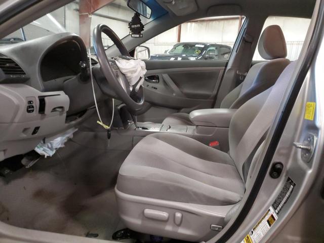 Toyota Camry Base Image 7