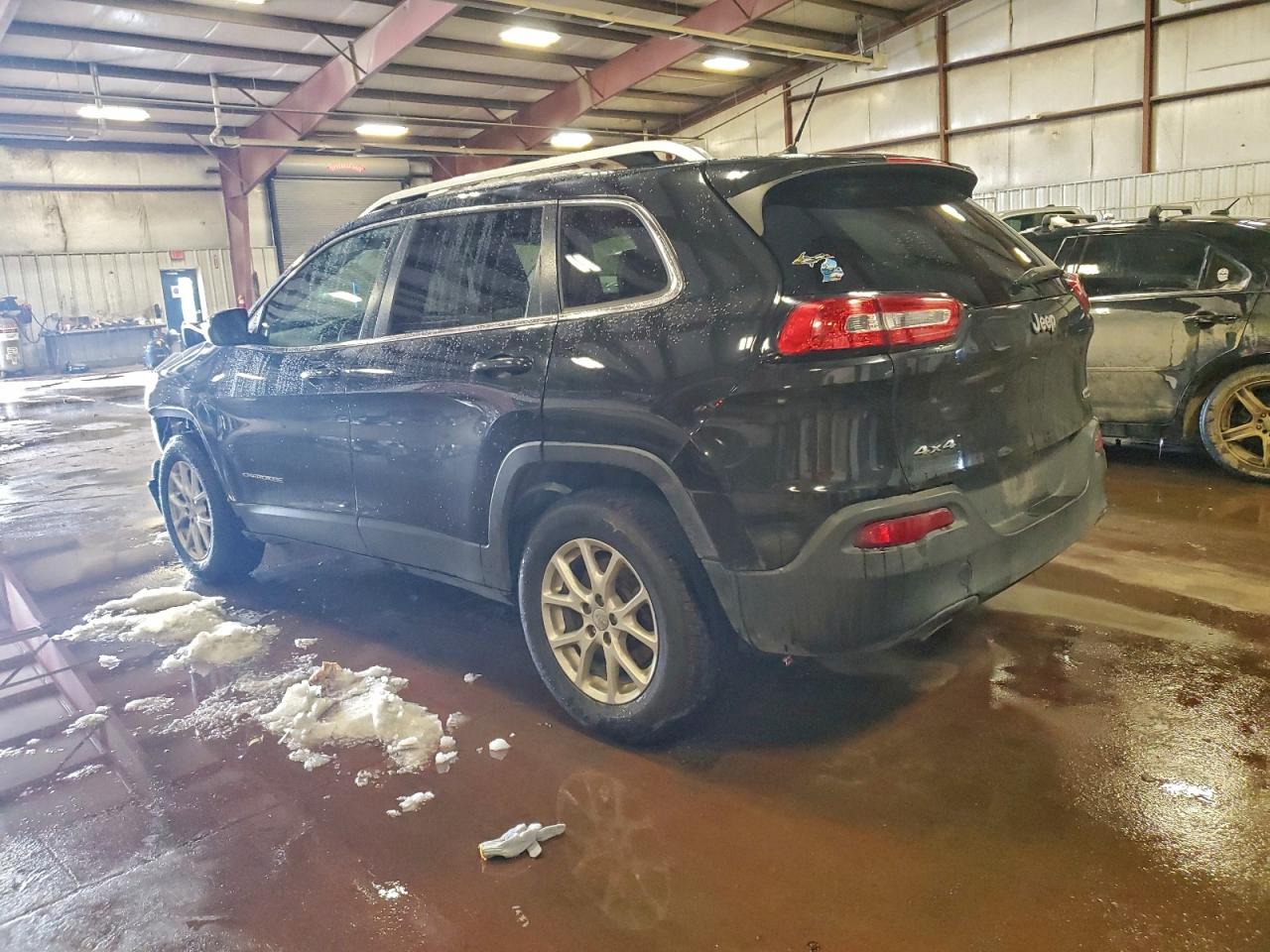 Jeep Grand Cherokee Latitude Image 4