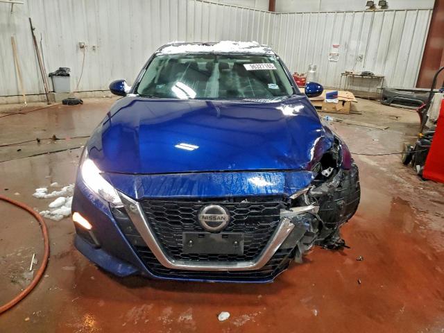 Nissan Altima S Image 5