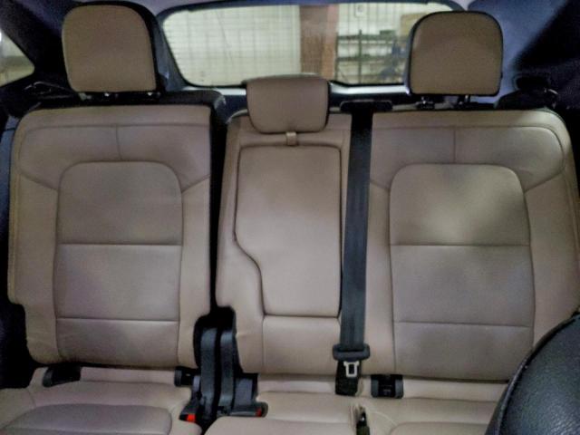 Ford Escape Titanium Image 10