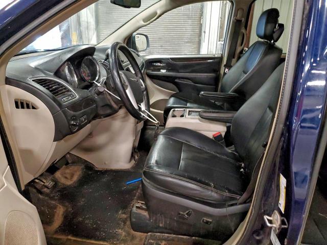 Chrysler Minivan Touring Image 4