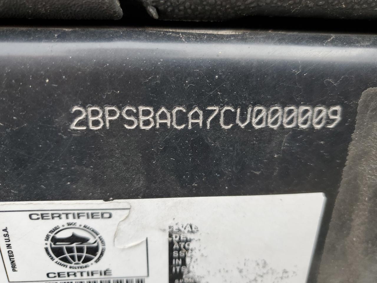 Ski-Doo Snowmobile Image 8