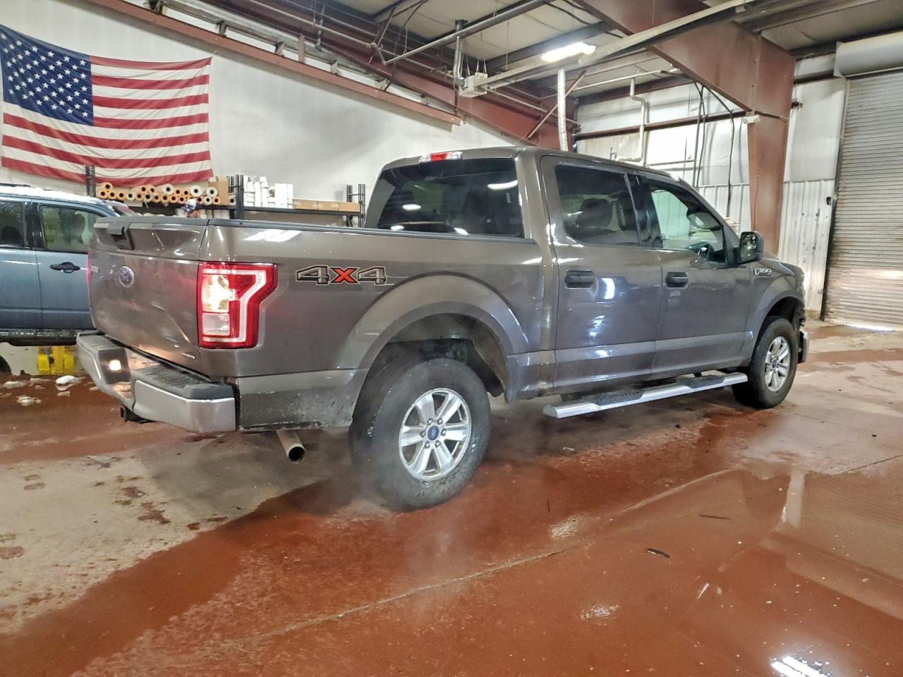 Ford F-150 Supercrew Image 3