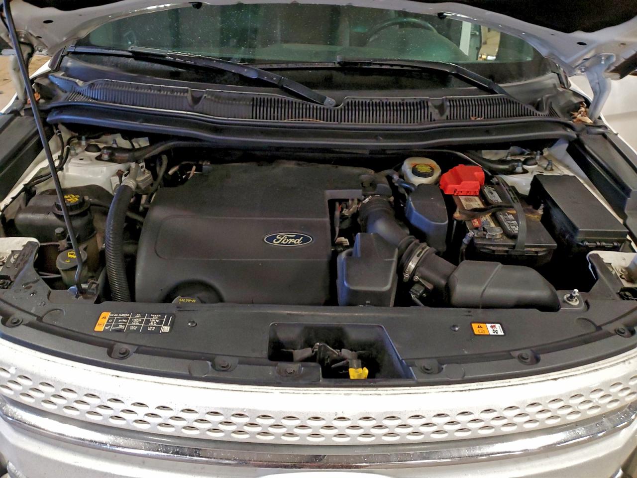 Ford Explorer Limited Image 10