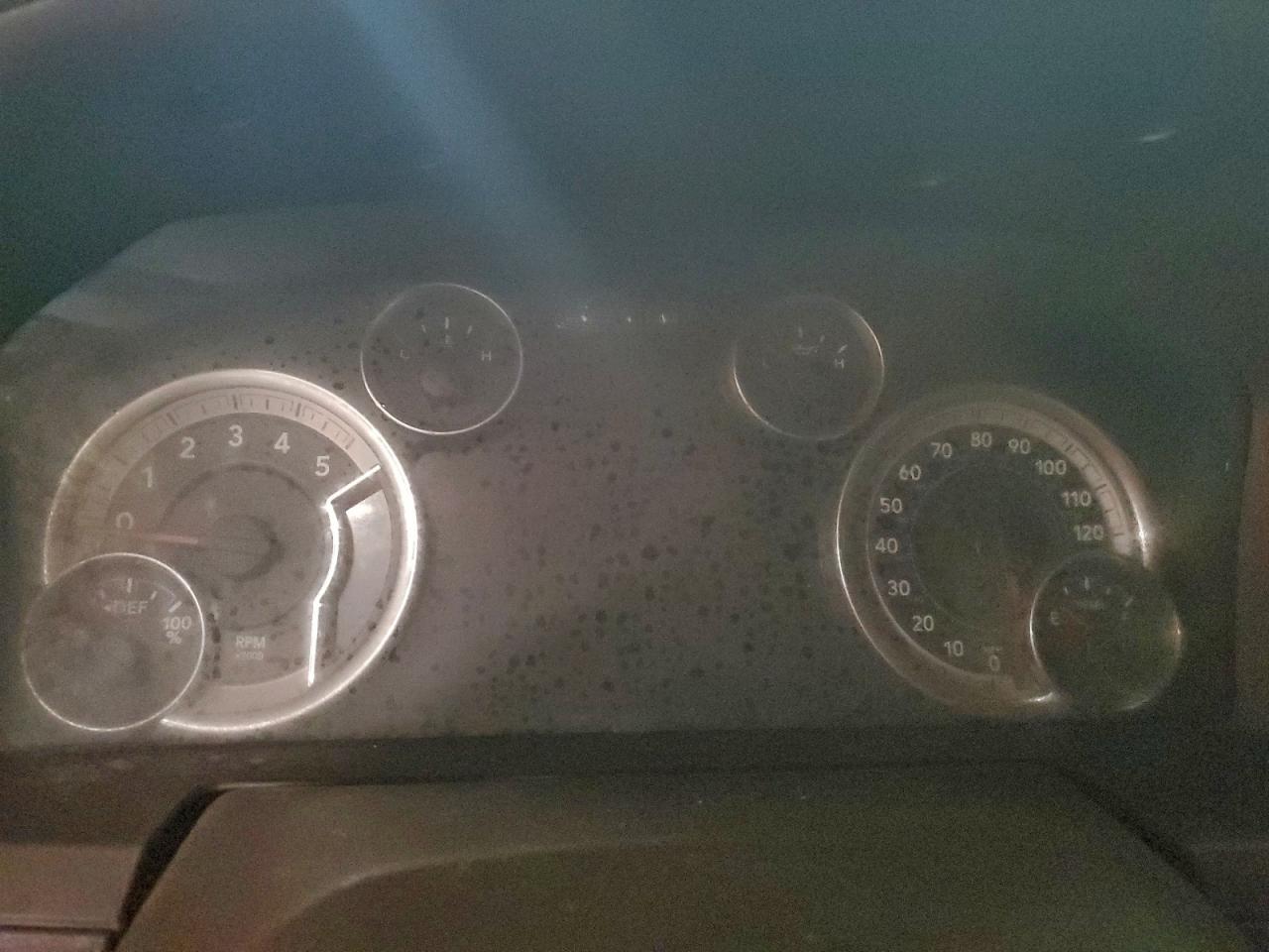 Ram 1500 Laramie Image 9