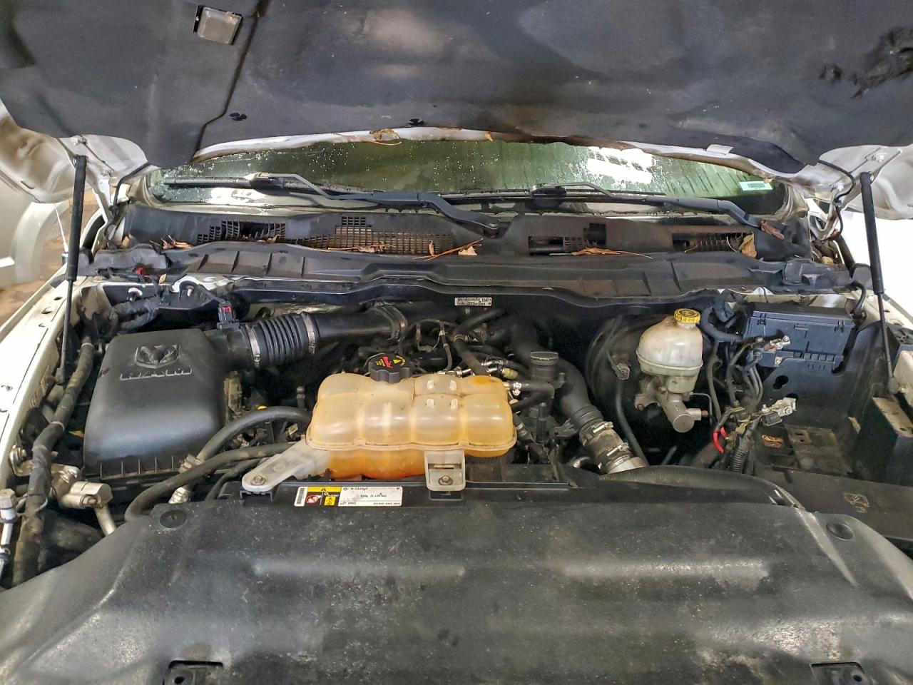 Ram 1500 Laramie Image 11