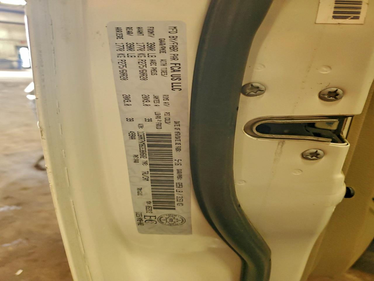 Ram 1500 Laramie Image 8