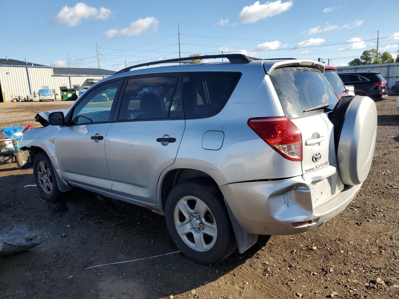 Toyota RAV4 Image 2