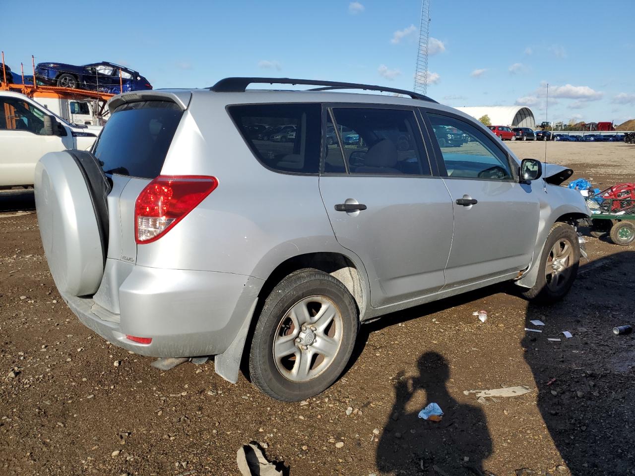 Toyota RAV4 Image 3