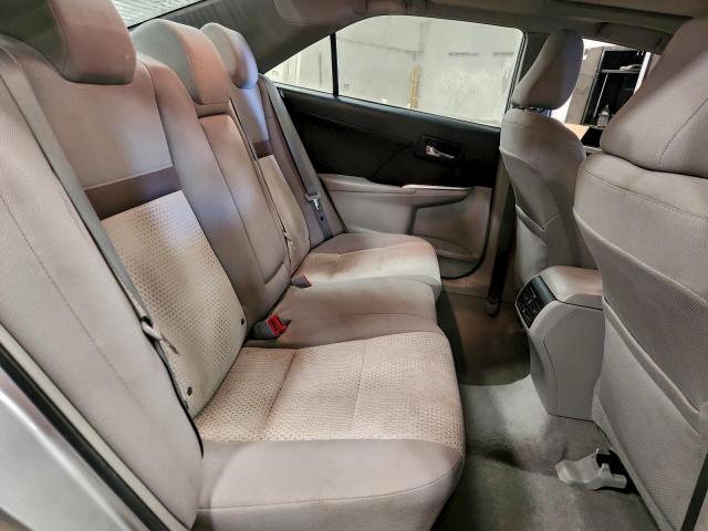 Toyota Camry L Image 7