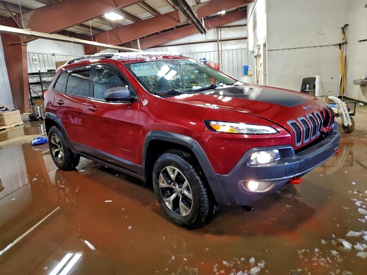 Jeep Cherokee Trailhawk Image 9