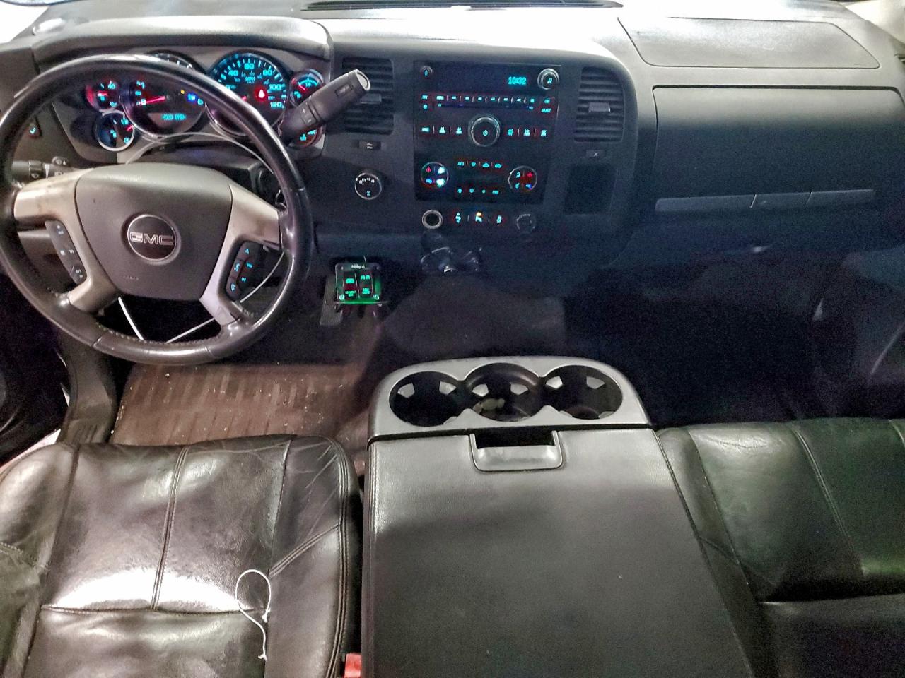 GMC Sierra K1500 Sle Image 8