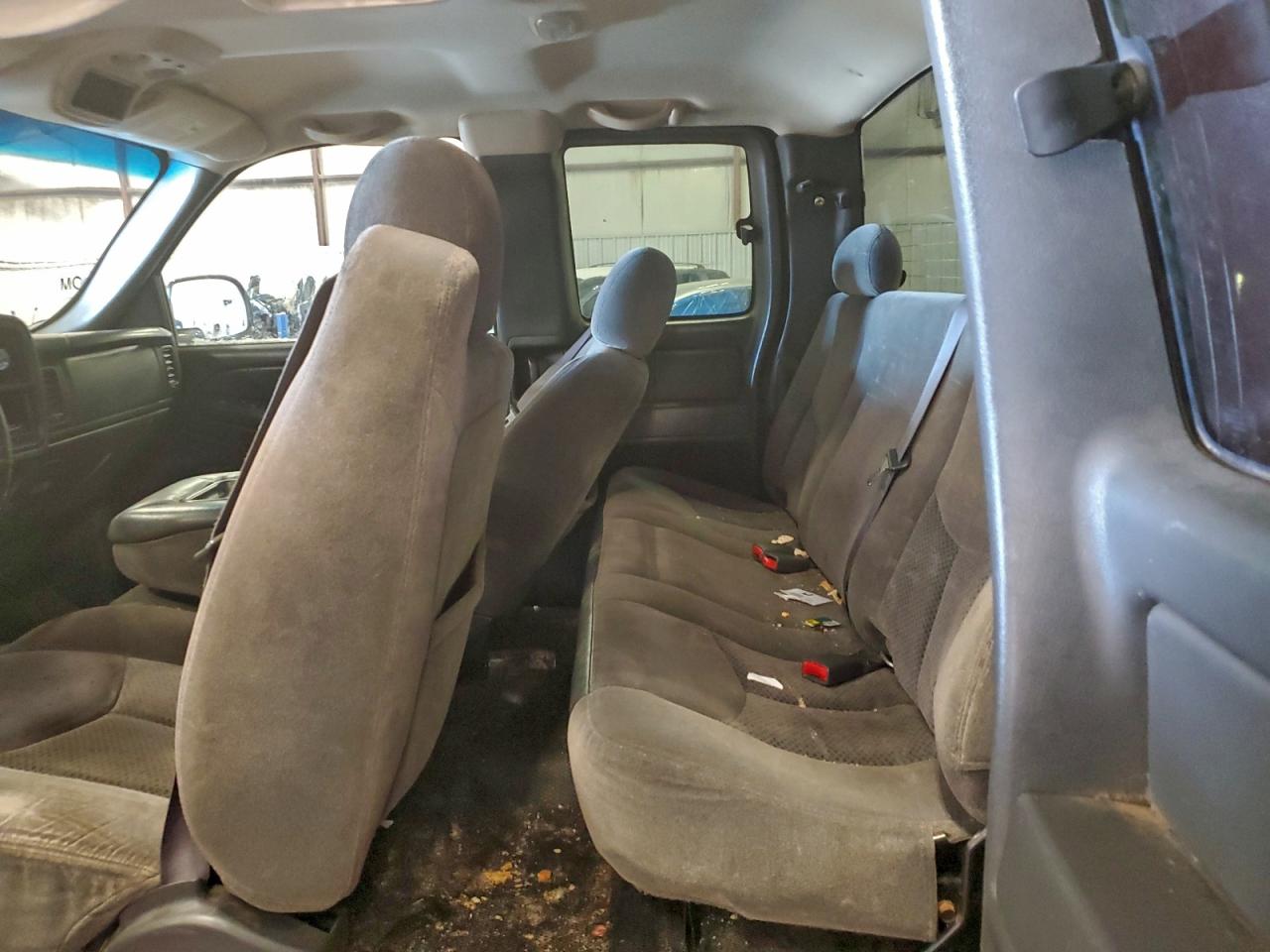 Chevrolet Silverado K1500 Image 10