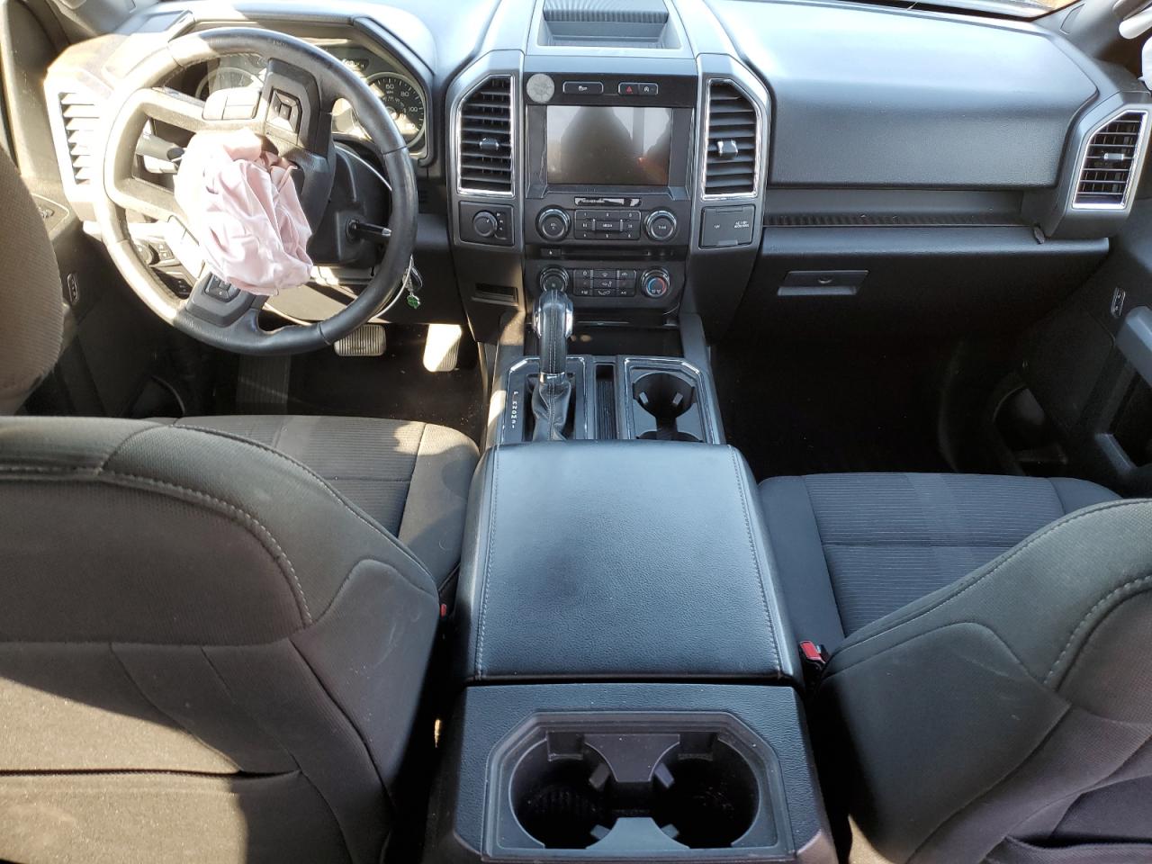 Ford F-150 Supercrew Image 4