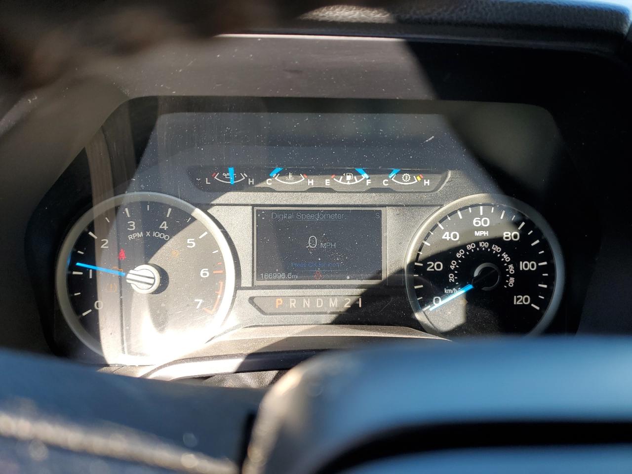 Ford F-150 Supercrew Image 8