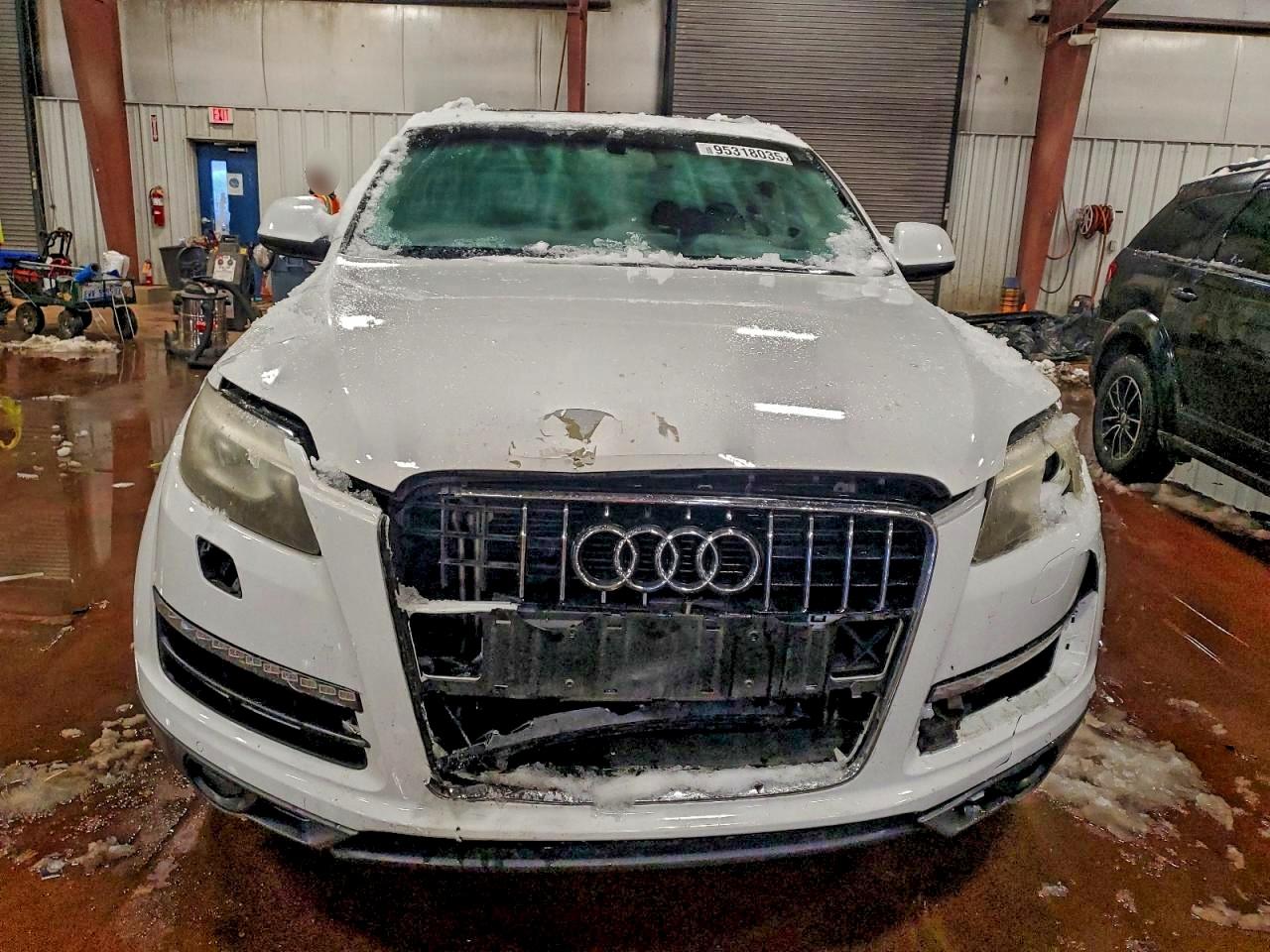 Audi Q7 Premium Plus Image 2