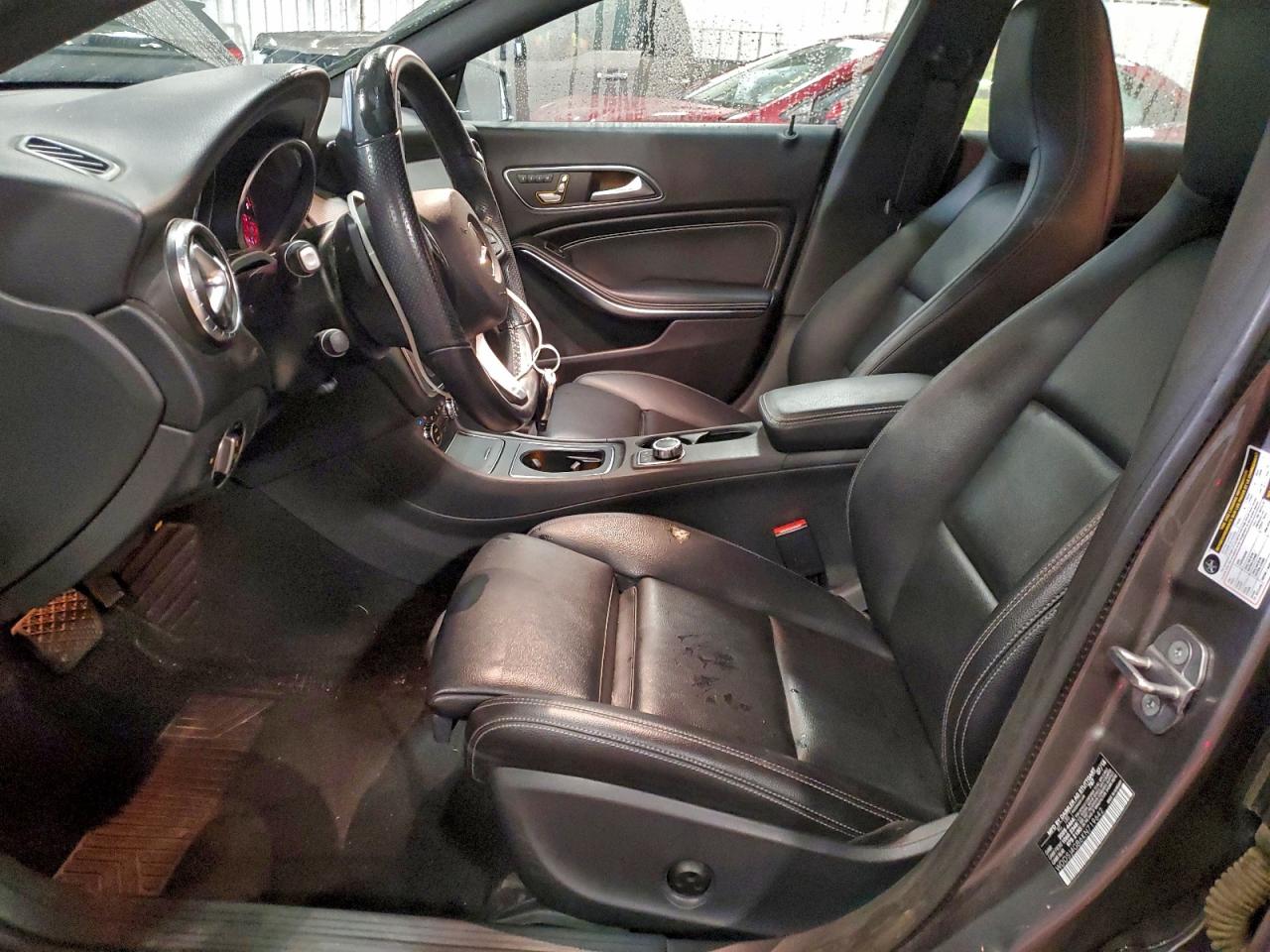 Mercedes-Benz Cla-class 250 4matic Image 11