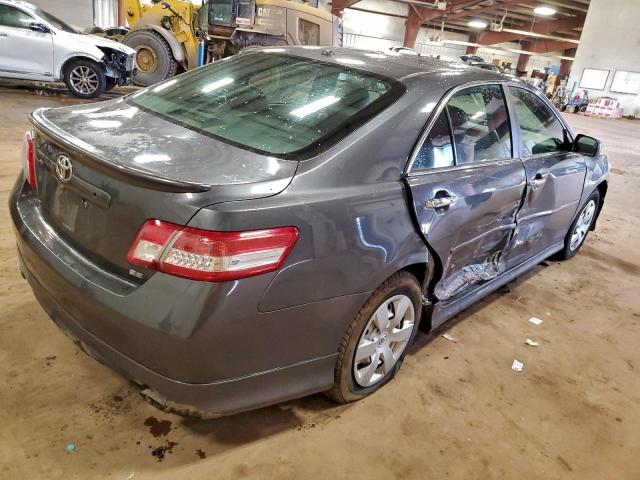 Toyota Camry Se Image 7