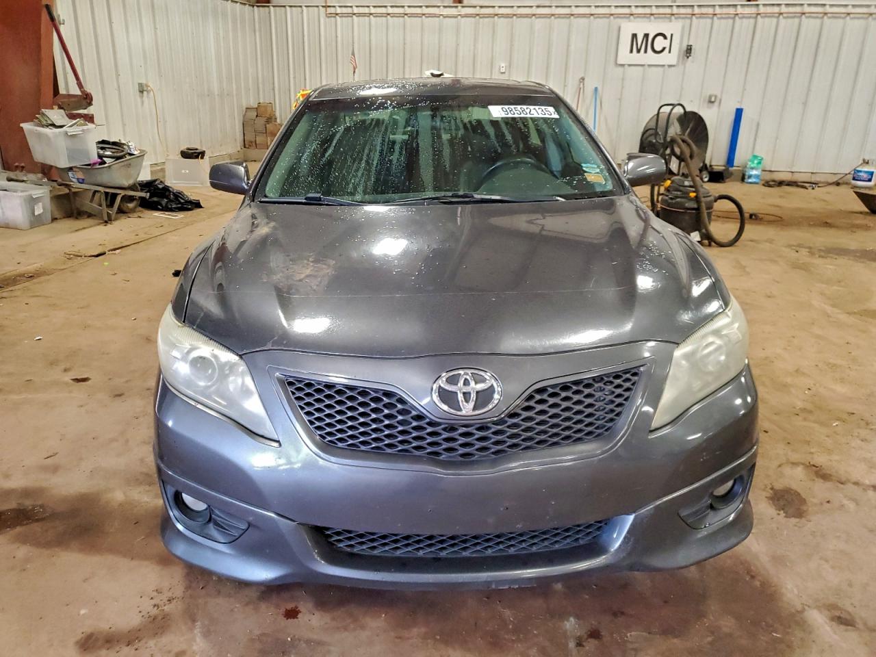 Toyota Camry Se Image 10