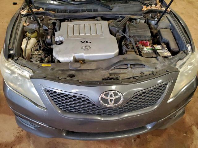 Toyota Camry Se Image 5