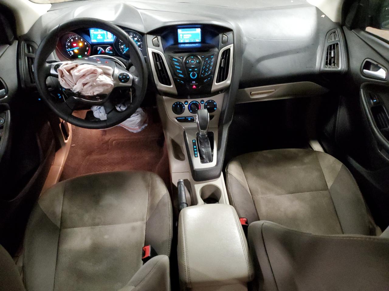 Ford Focus Se Image 11