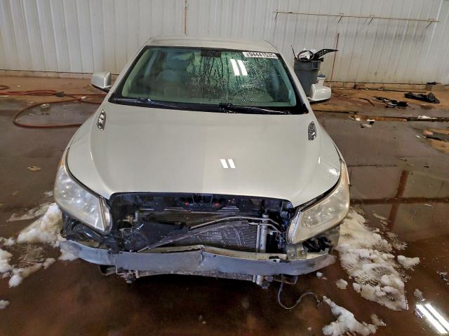 Buick LaCrosse Cx Image 3