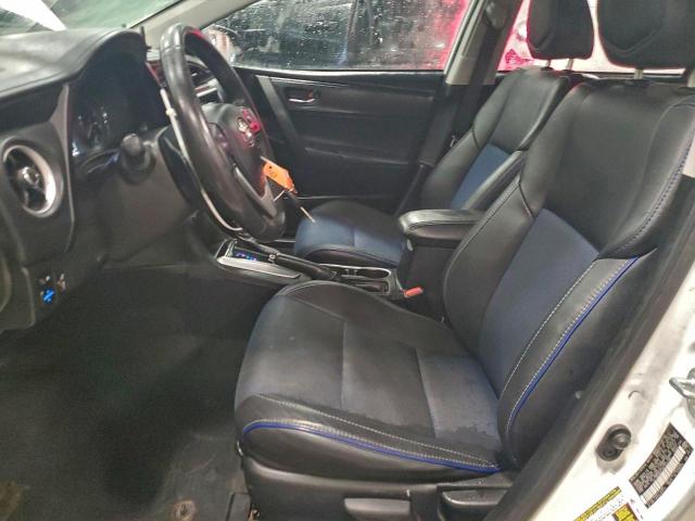 Toyota Corolla L Image 6