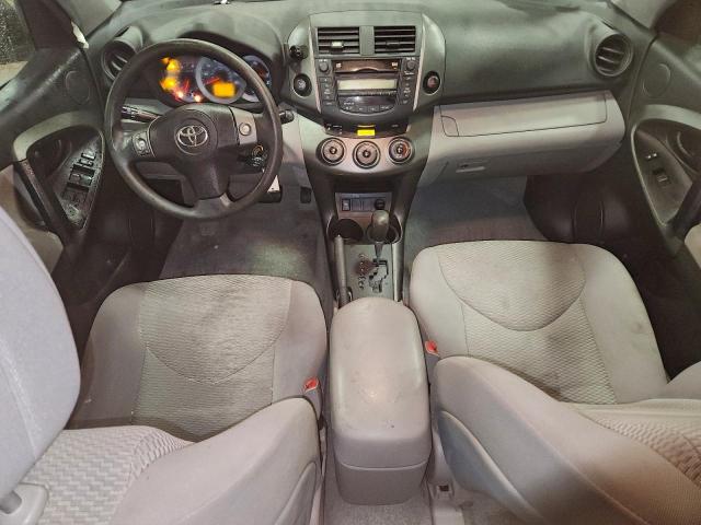 Toyota RAV4 Image 11