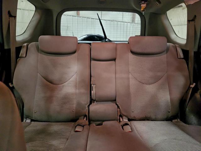 Toyota RAV4 Image 12