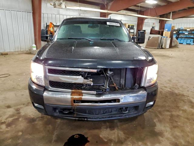 Chevrolet Silverado K1500 Lt Image 3