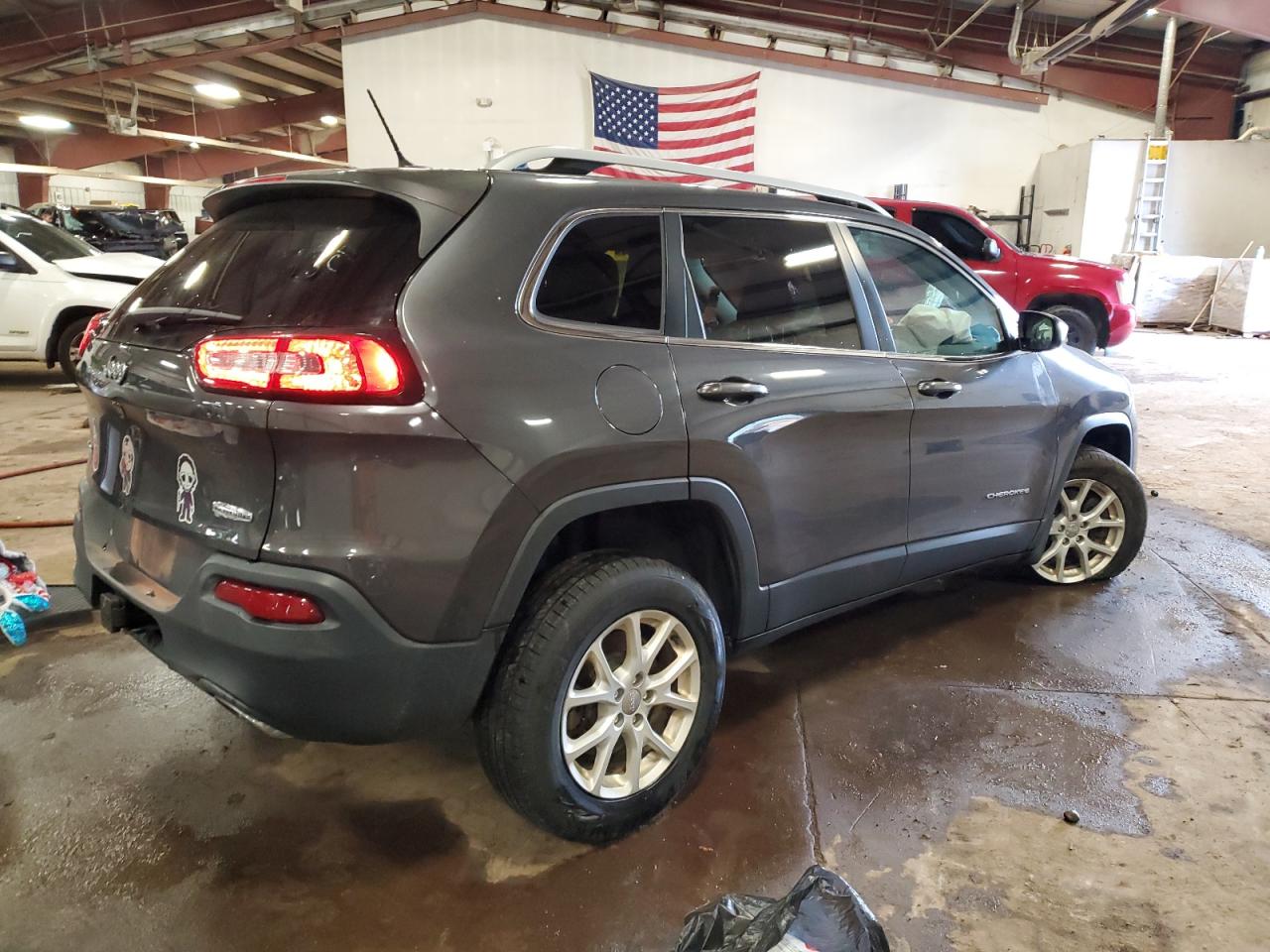 Jeep Grand Cherokee Latitude Image 2