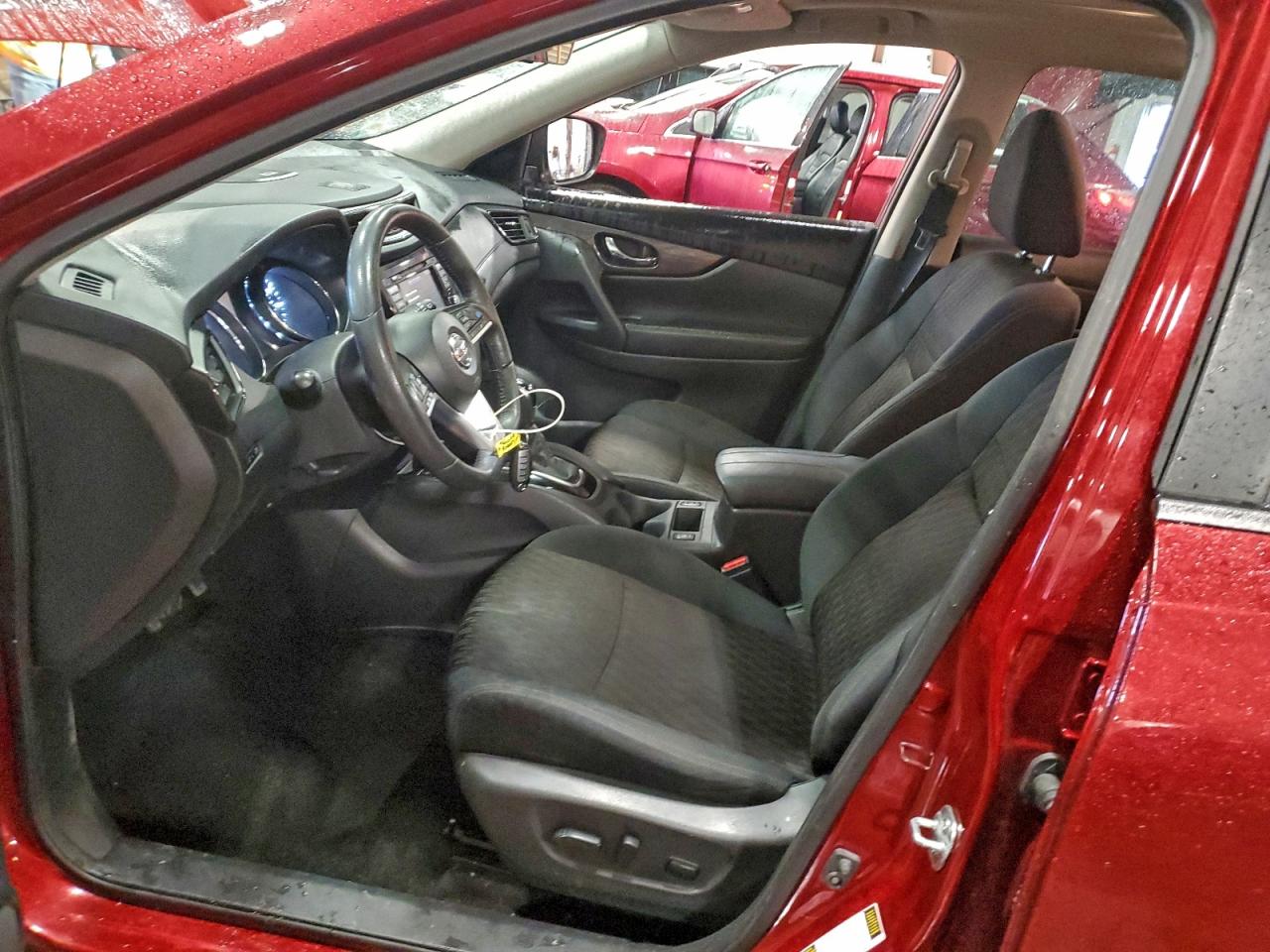 Nissan Rogue S Image 10