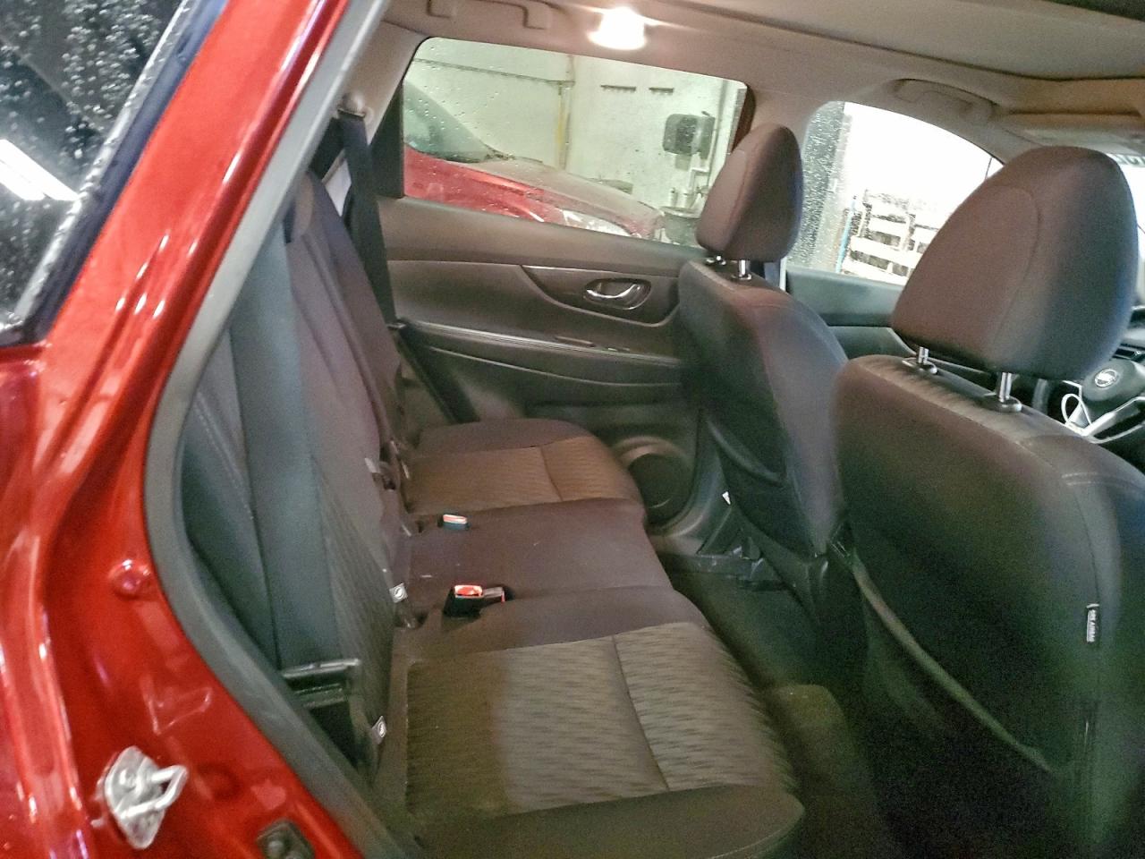 Nissan Rogue S Image 12