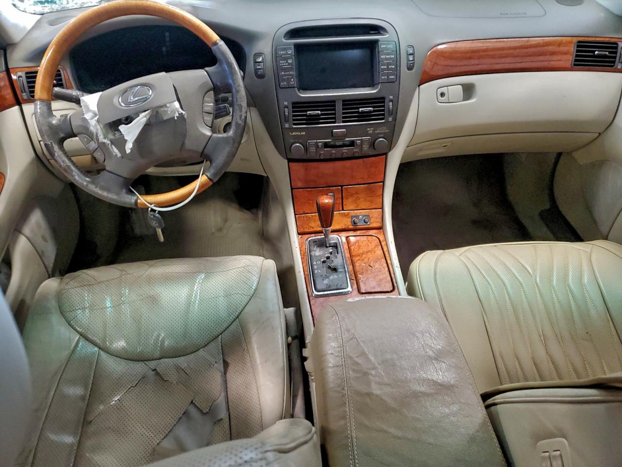 Lexus LS 430 Image 4