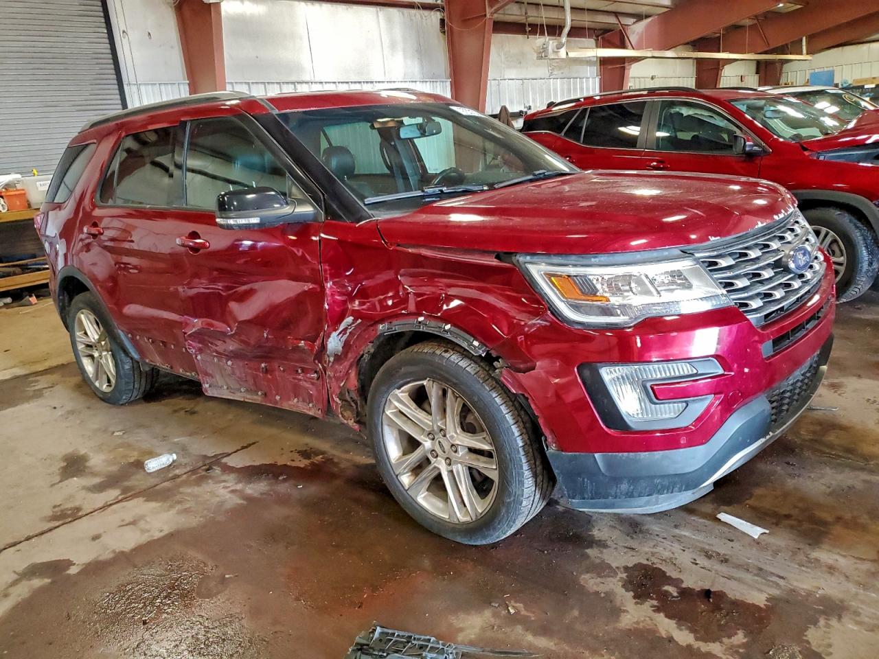 Ford Explorer Xlt Image 4