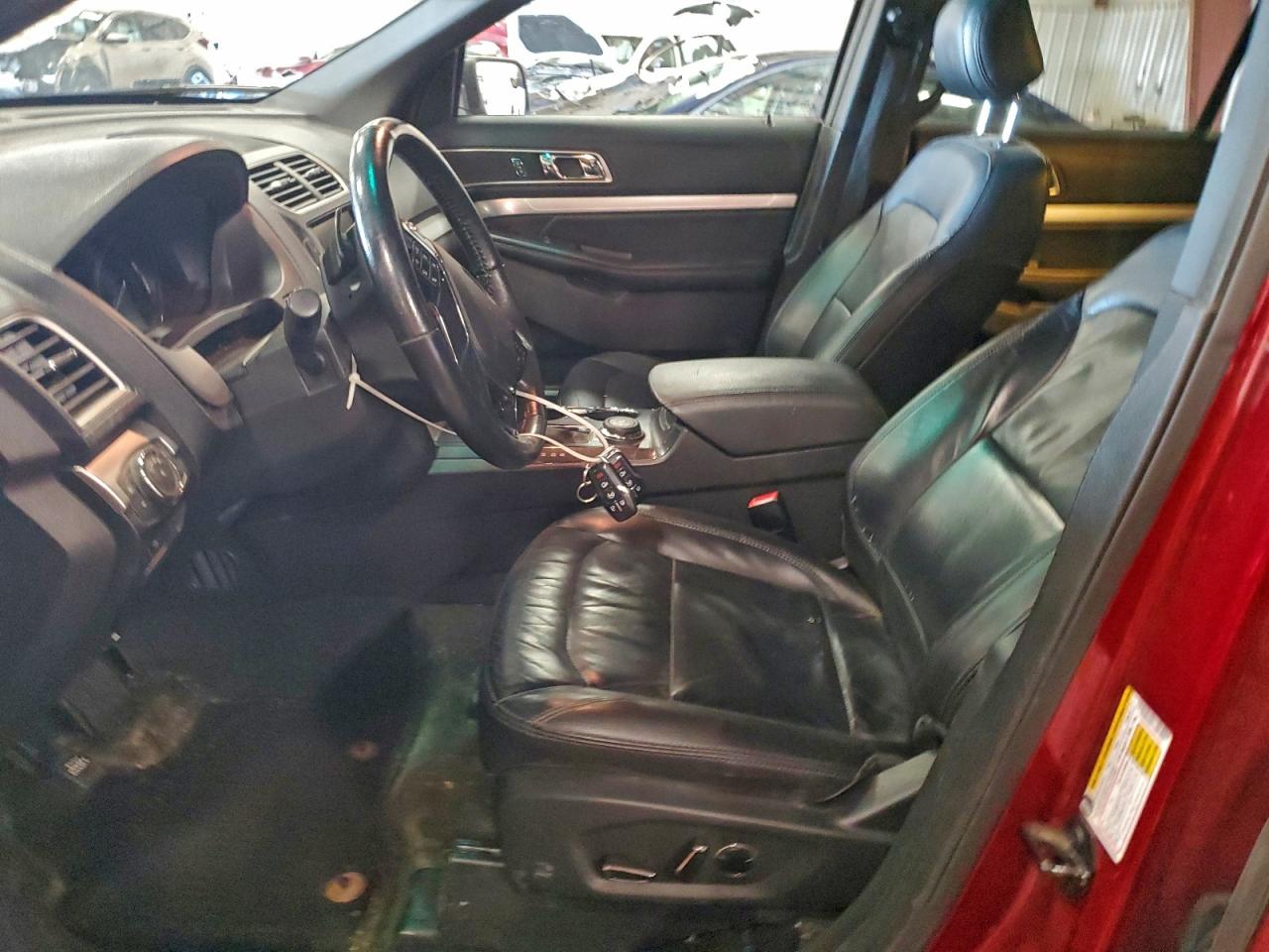 Ford Explorer Xlt Image 3