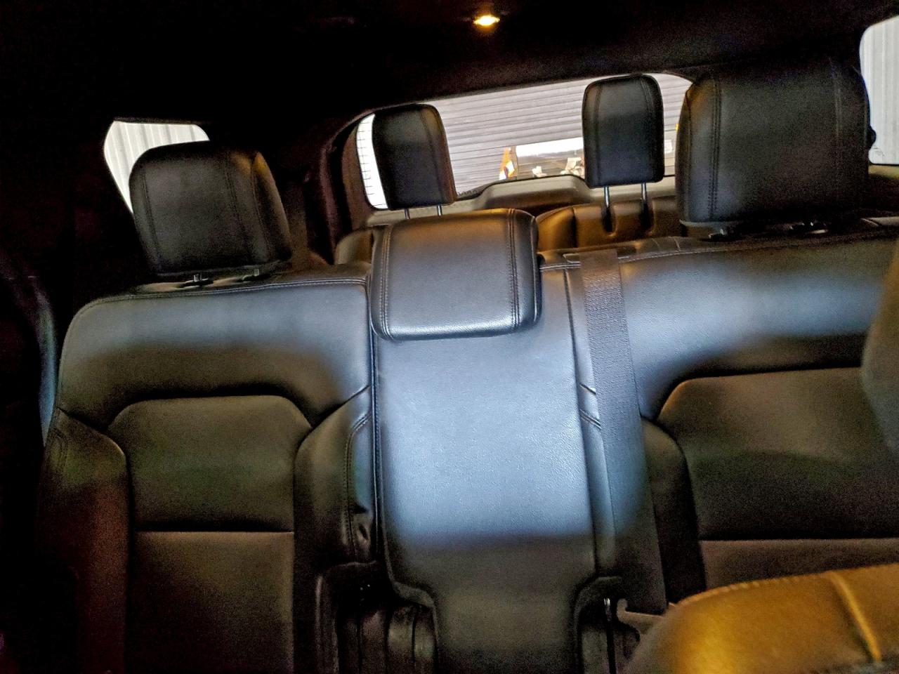 Ford Explorer Xlt Image 10