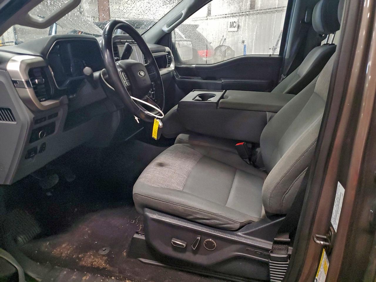 Ford F-150 Supercrew Image 2