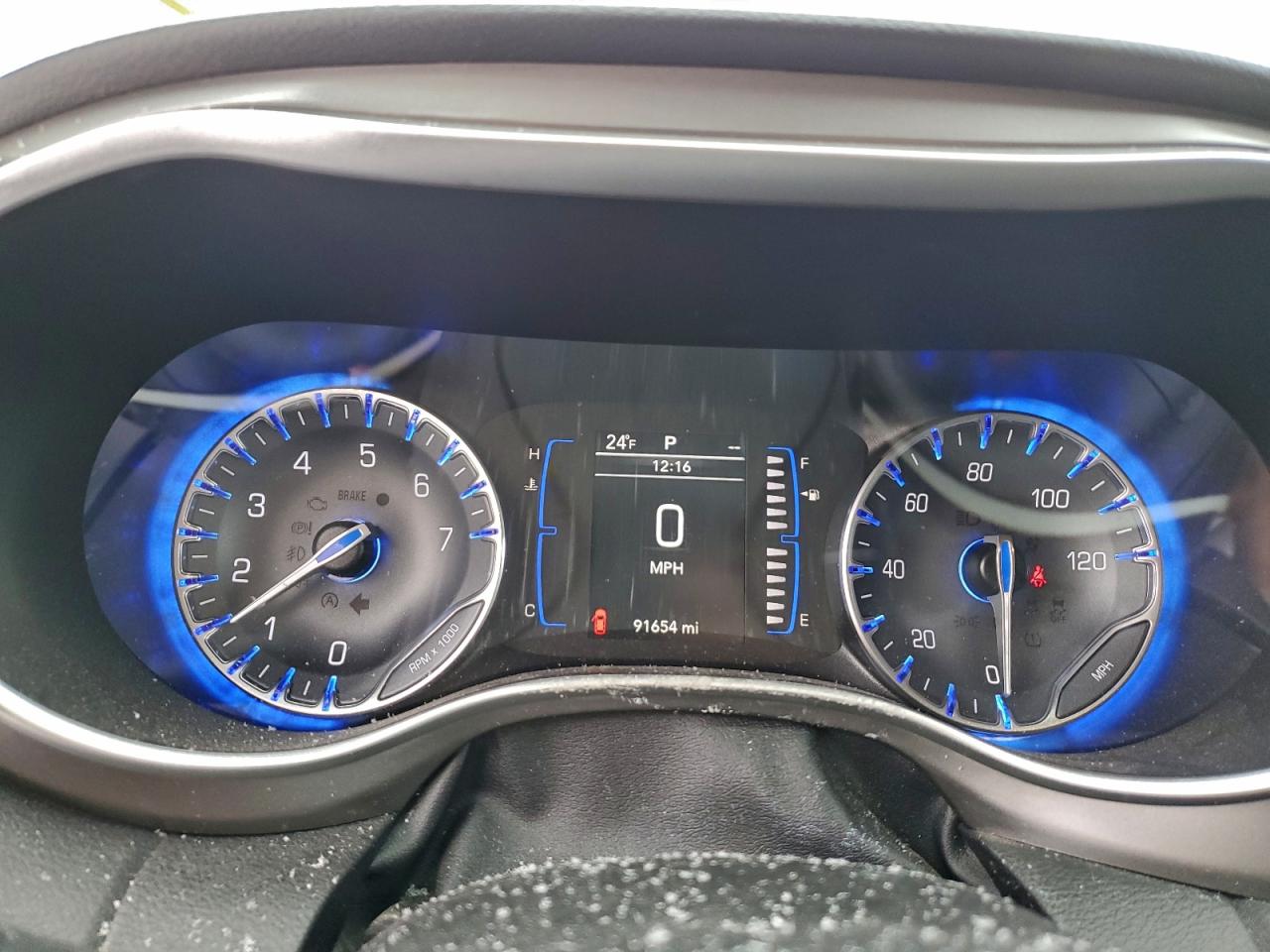 Chrysler Pacifica Touring Image 9