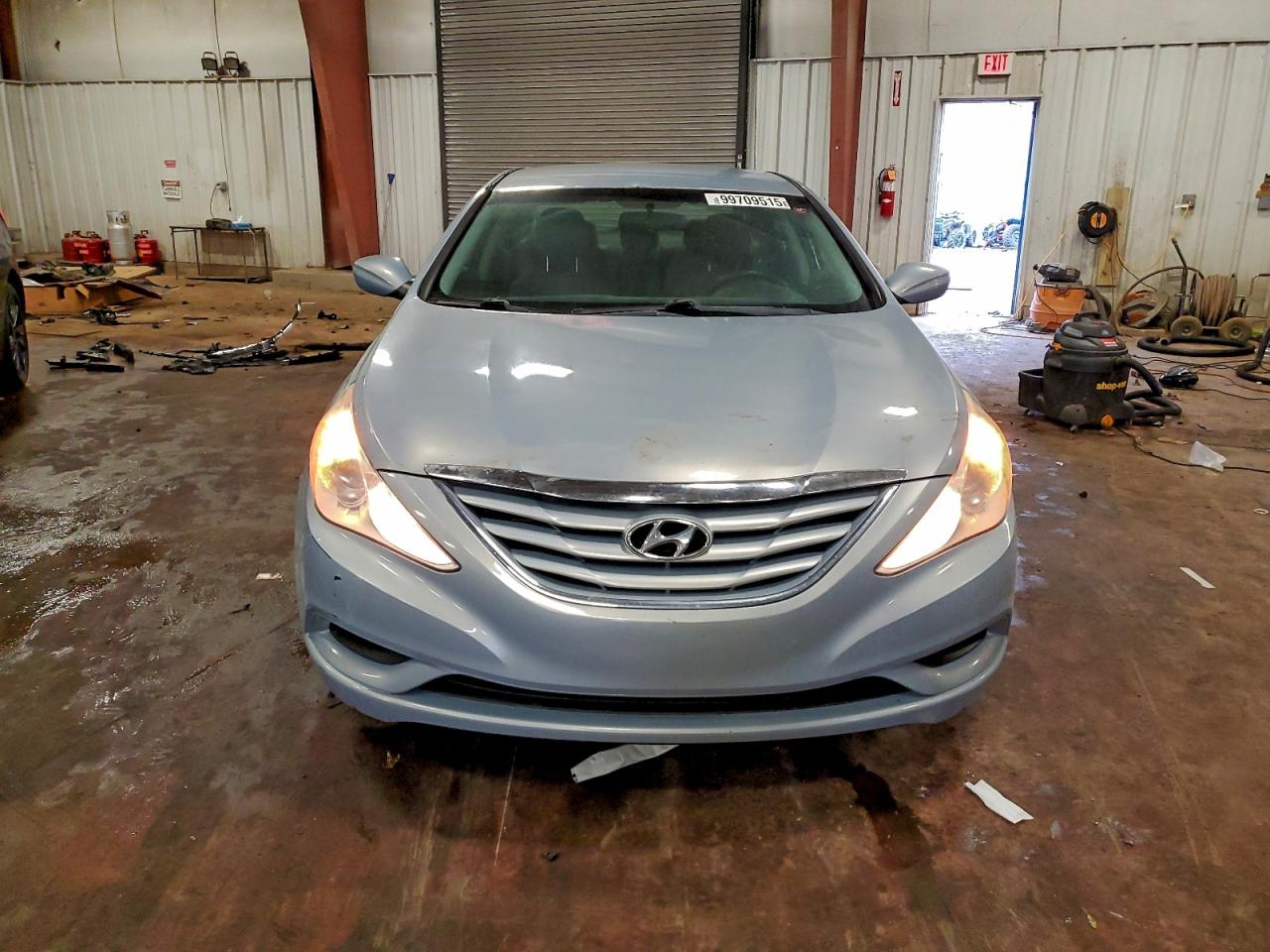 Hyundai SONATA Gls Image 9