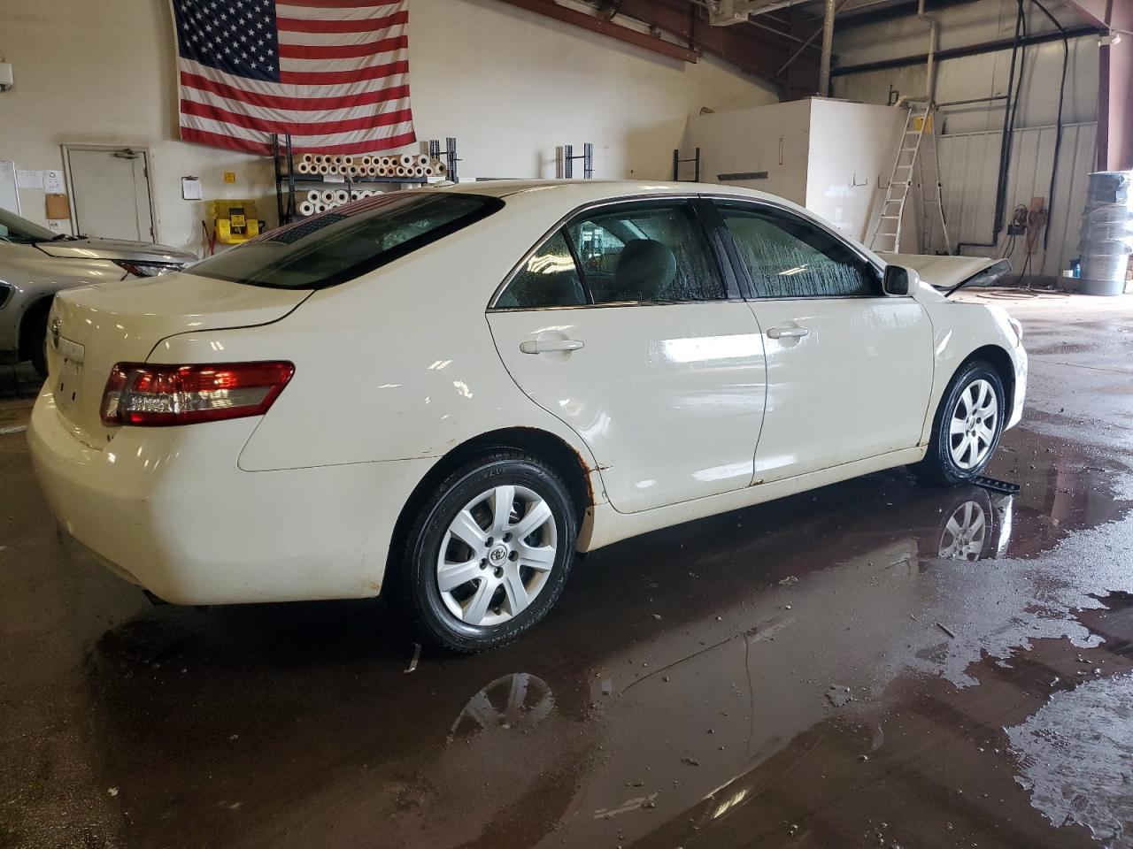 Toyota Camry Base Image 11