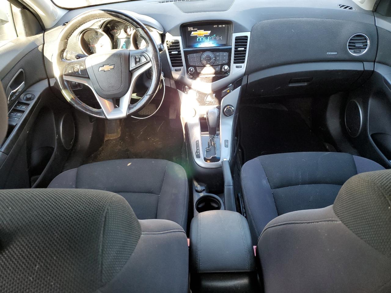 Chevrolet Cruze Lt Image 2