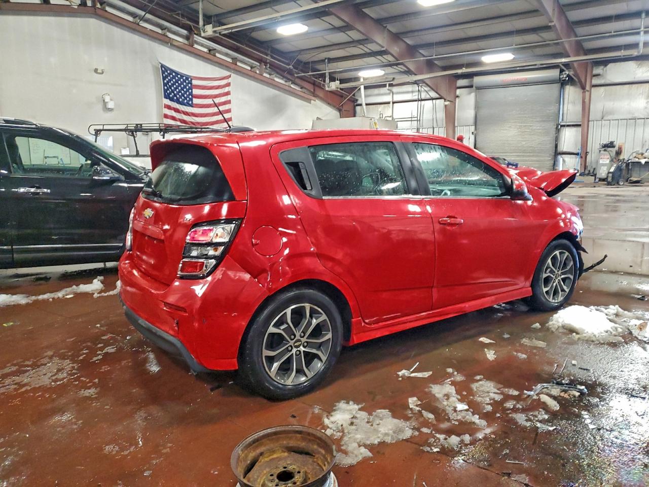 Chevrolet Sonic Lt Image 2