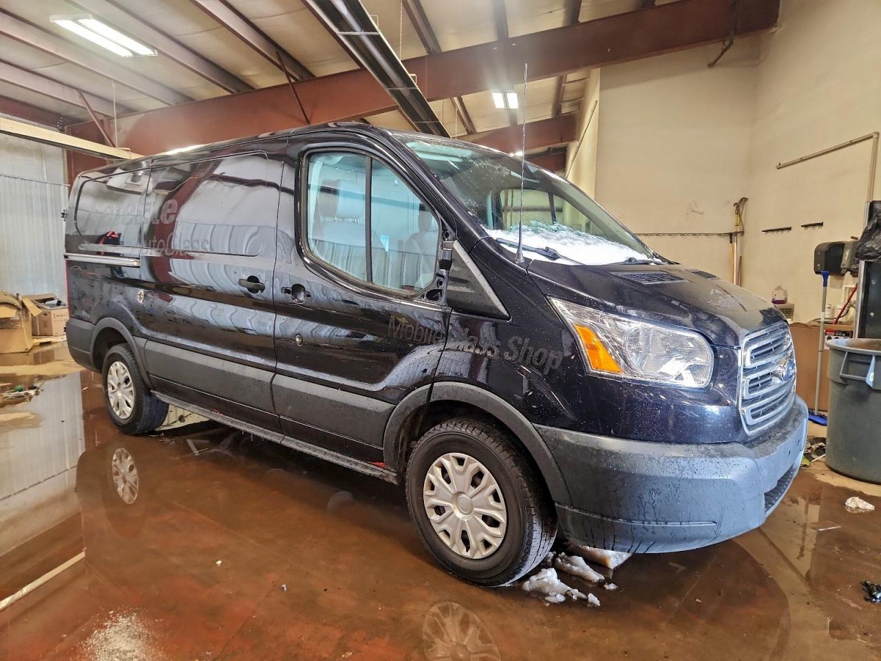 Ford Transit T-150 Image 10