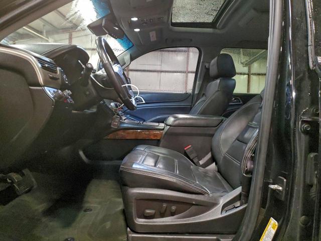 GMC Yukon Denali Image 4