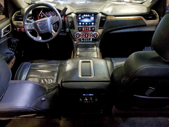 GMC Yukon Denali Image 6